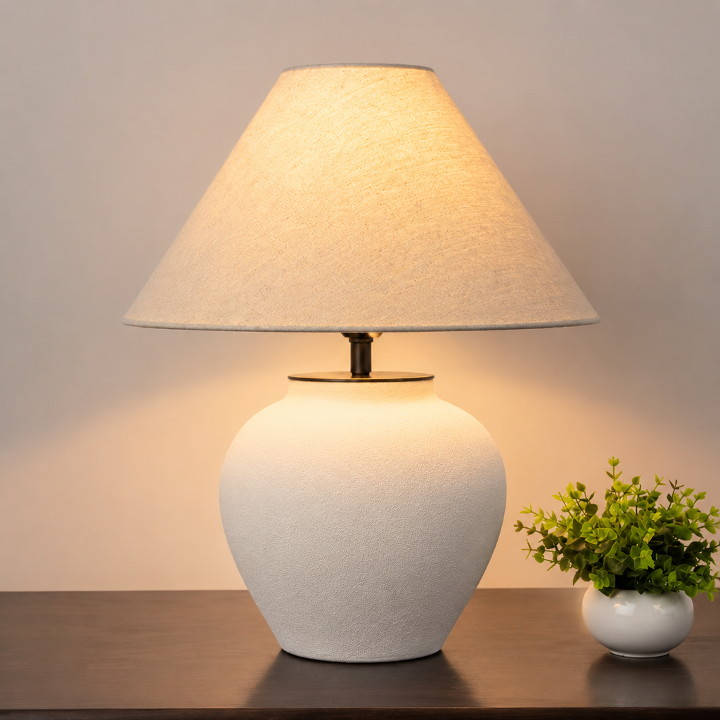 Luma Kuro – Lampada da tavolo in ceramica nera